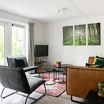 Grove Den I Heerlijk Met Bosrijke Tuin *