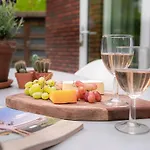 Grove Den I Heerlijk Met Bosrijke Tuin 度假居 宁斯佩特