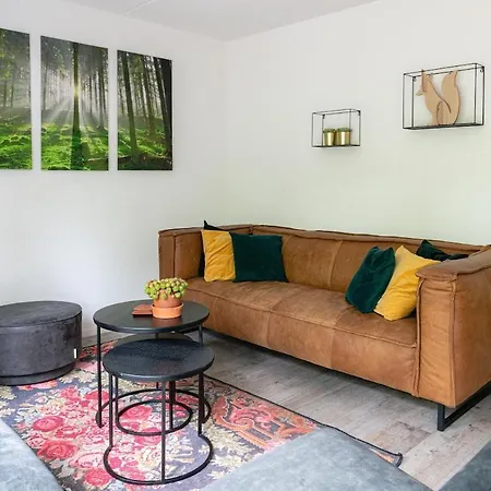 Dom wakacyjny Grove Den I Heerlijk Met Bosrijke Tuin