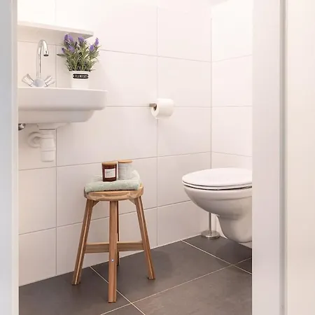 Grove Den I Heerlijk Met Bosrijke Tuin Nunspeet