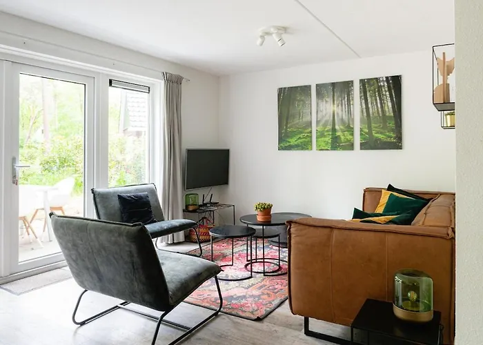 Grove Den I Heerlijk Met Bosrijke Tuin *