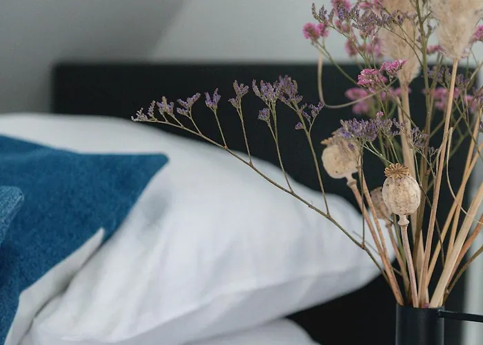 Dom wakacyjny Grove Den I Heerlijk Met Bosrijke Tuin *