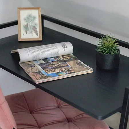 Grove Den I Heerlijk Met Bosrijke Tuin Nunspeet